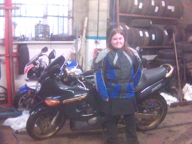 My Daughter in fron t of my new baby and our kids 900rr My Daughter in fron t of my new baby and our kids 900rr