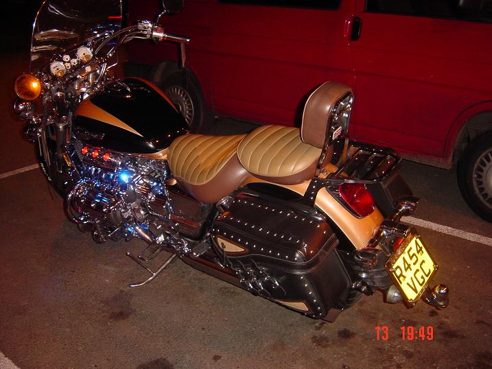 Drug dealers machine?  Check those neons out