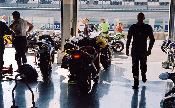Magny Cours, 35 degrees in the shade!