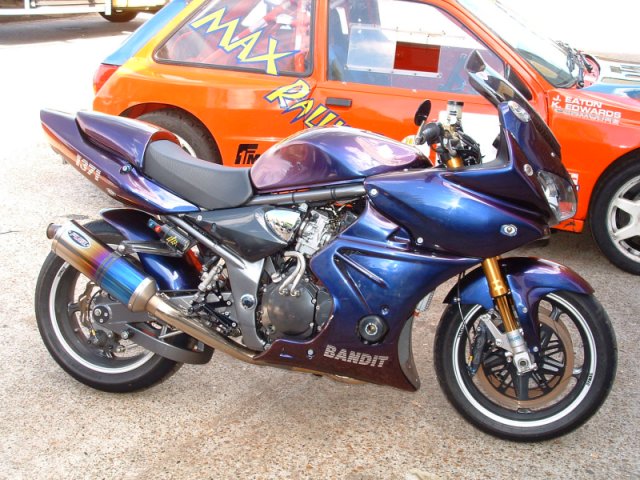 Clare's 1371cc Bandit. Clare's 1371cc Bandit.
