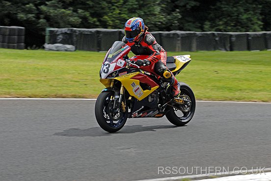 Sarah Jordan does Cadwell Park