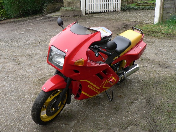 BMW K1