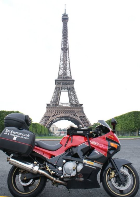 Gay Paris